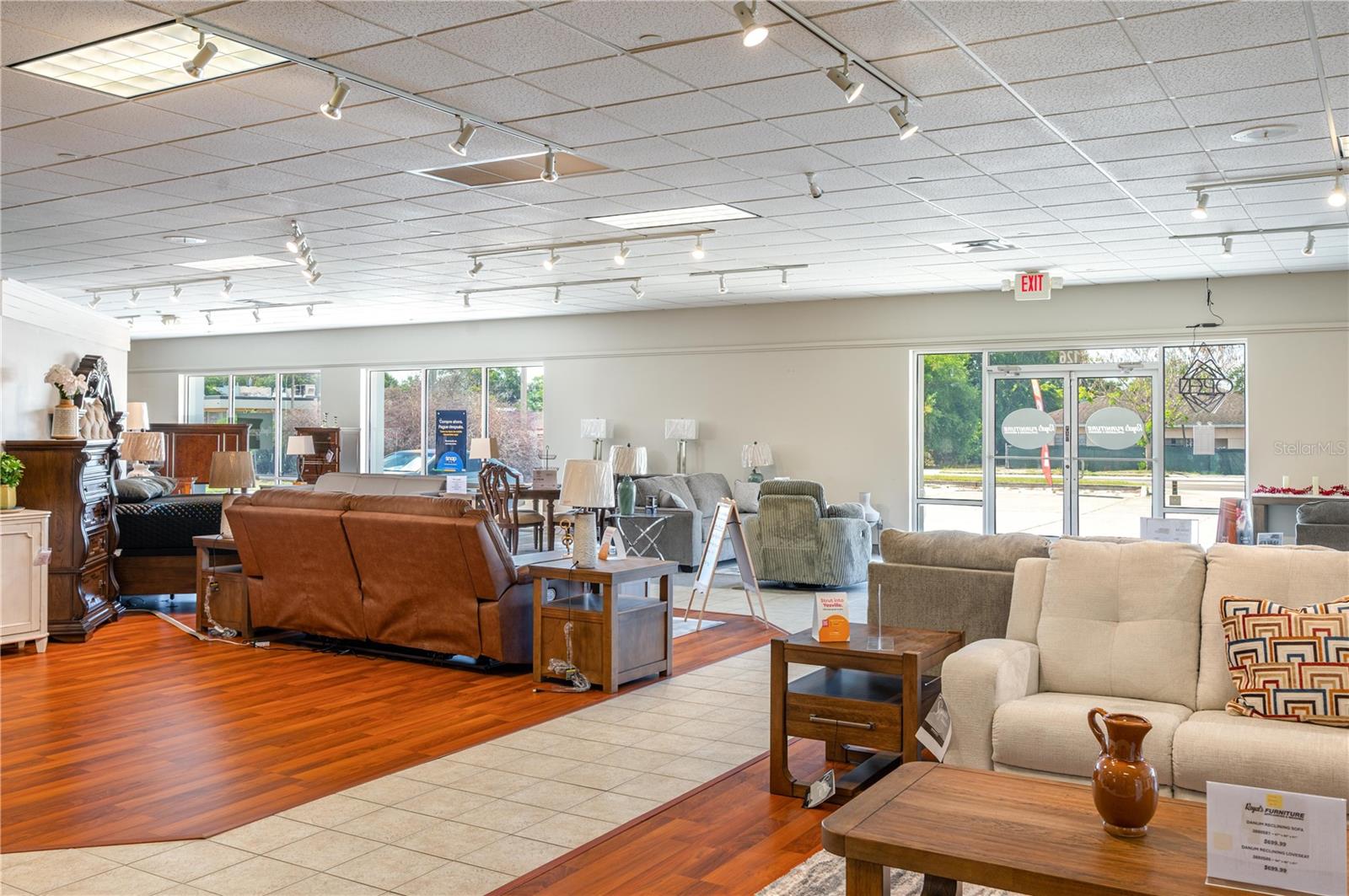 TWIN LAKE PARK SUB - Commercial Sale