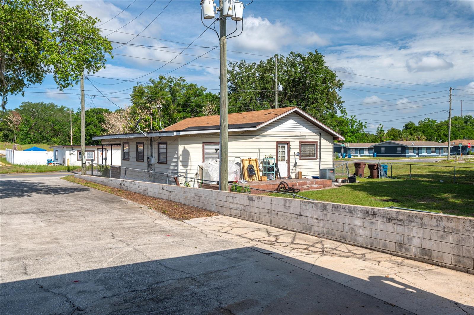 TWIN LAKE PARK SUB - Commercial Sale