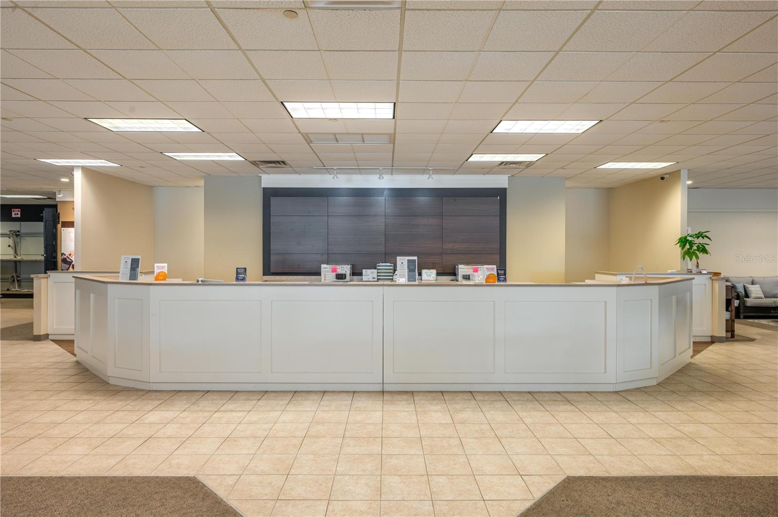 TWIN LAKE PARK SUB - Commercial Sale