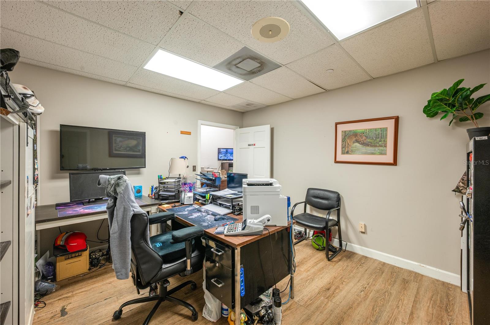 TWIN LAKE PARK SUB - Commercial Sale