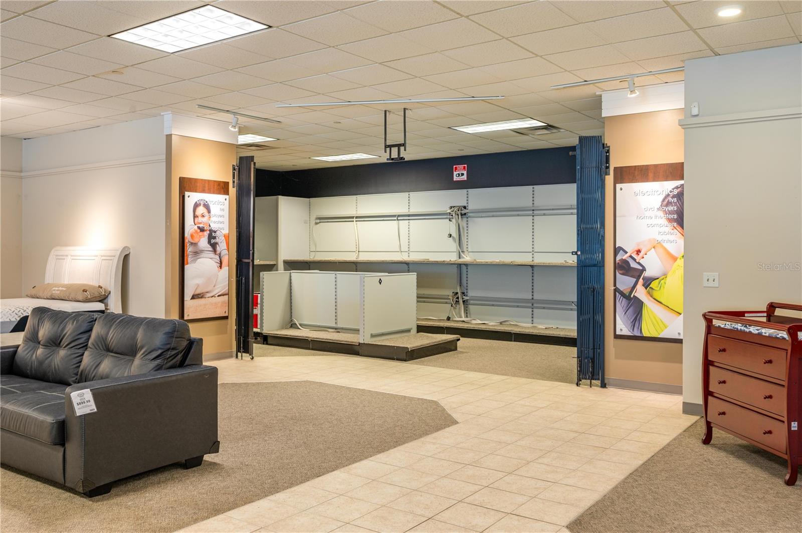 TWIN LAKE PARK SUB - Commercial Sale