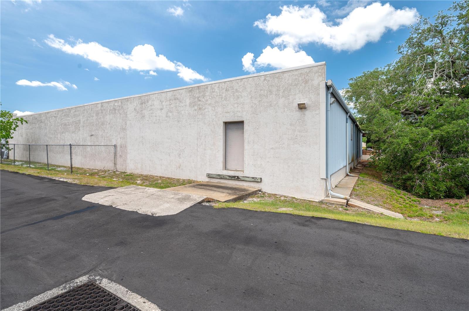 TWIN LAKE PARK SUB - Commercial Sale