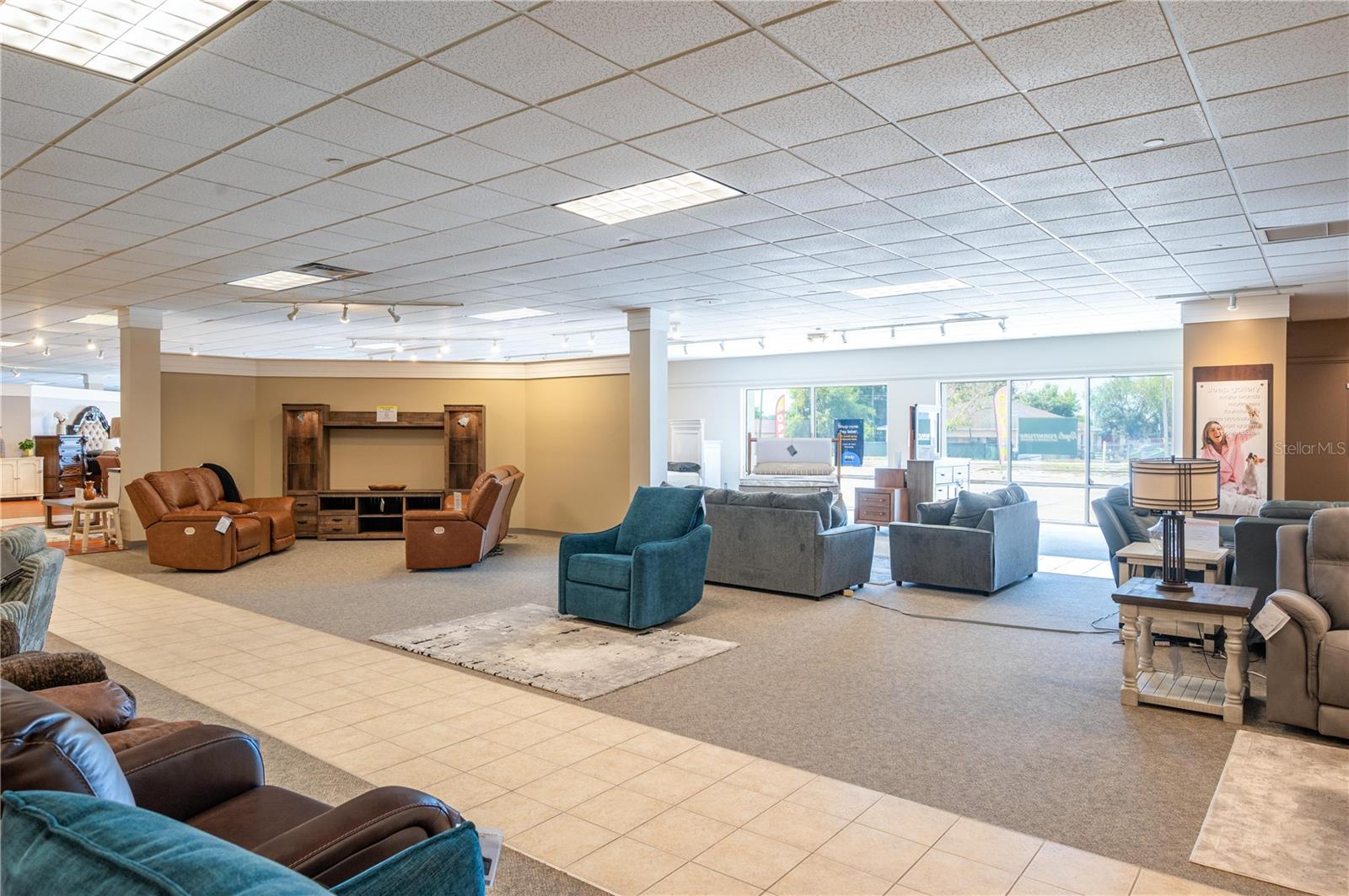 TWIN LAKE PARK SUB - Commercial Sale