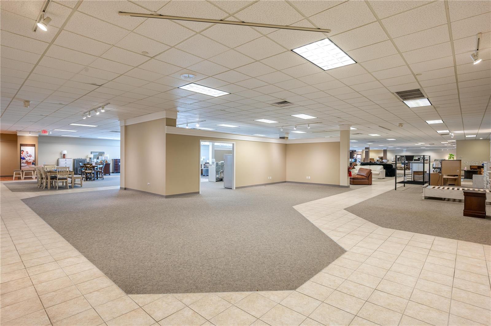 TWIN LAKE PARK SUB - Commercial Sale