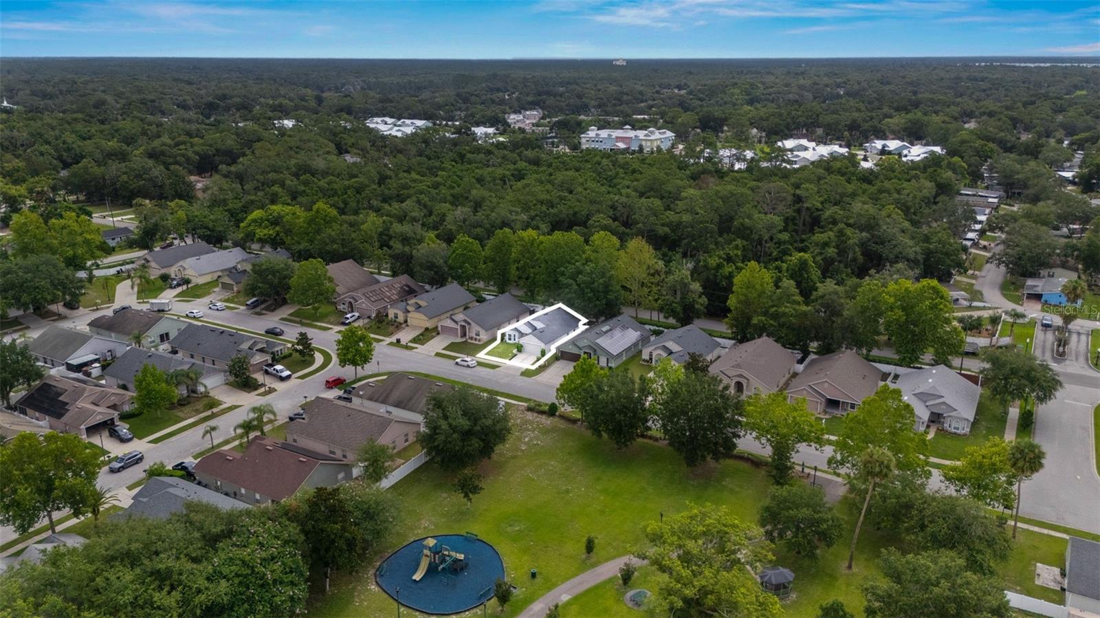 BLUE SPGS VILLAS - Residential