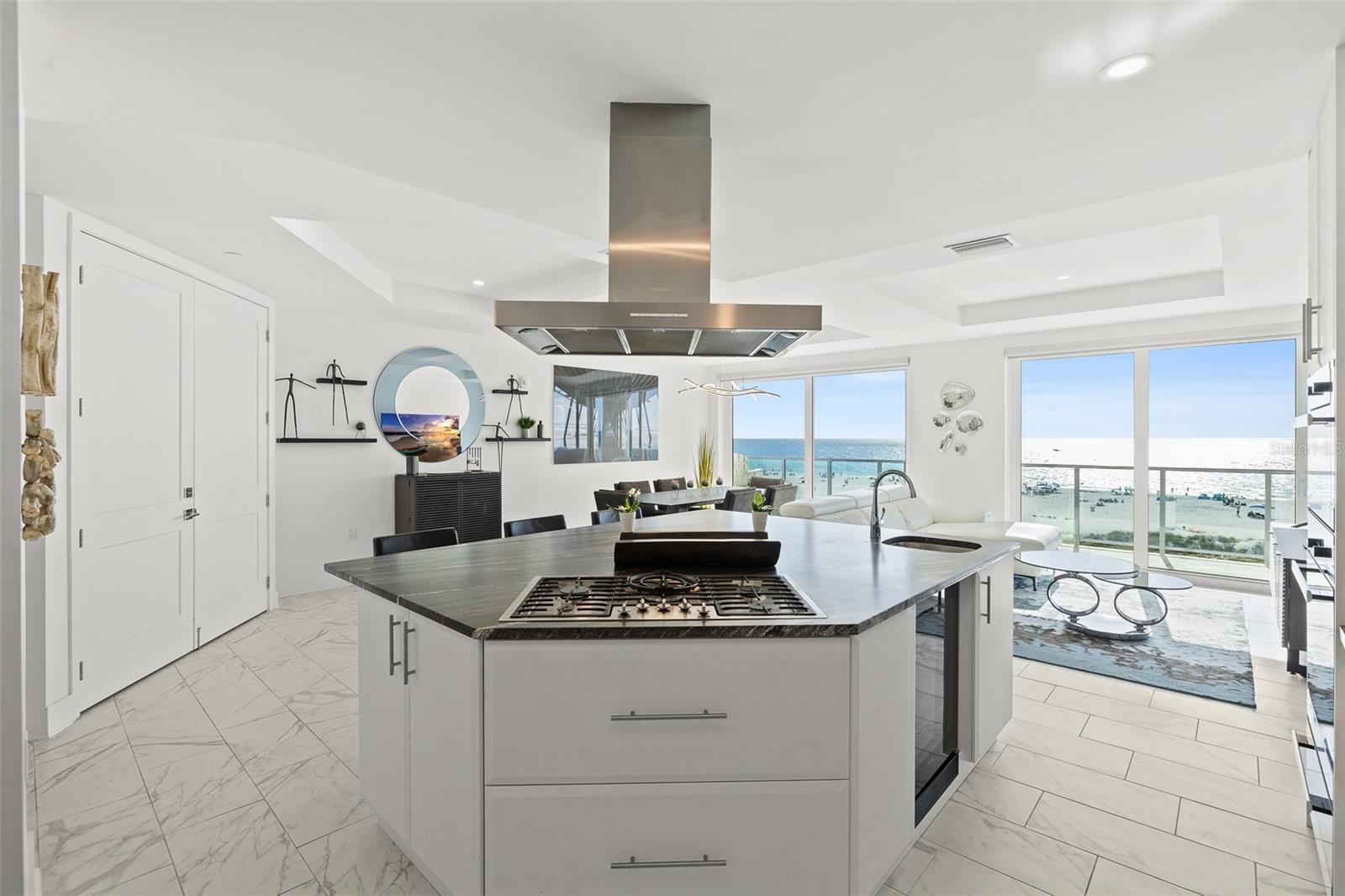 PURA VIDA RESIDENCES CONDO - Residential