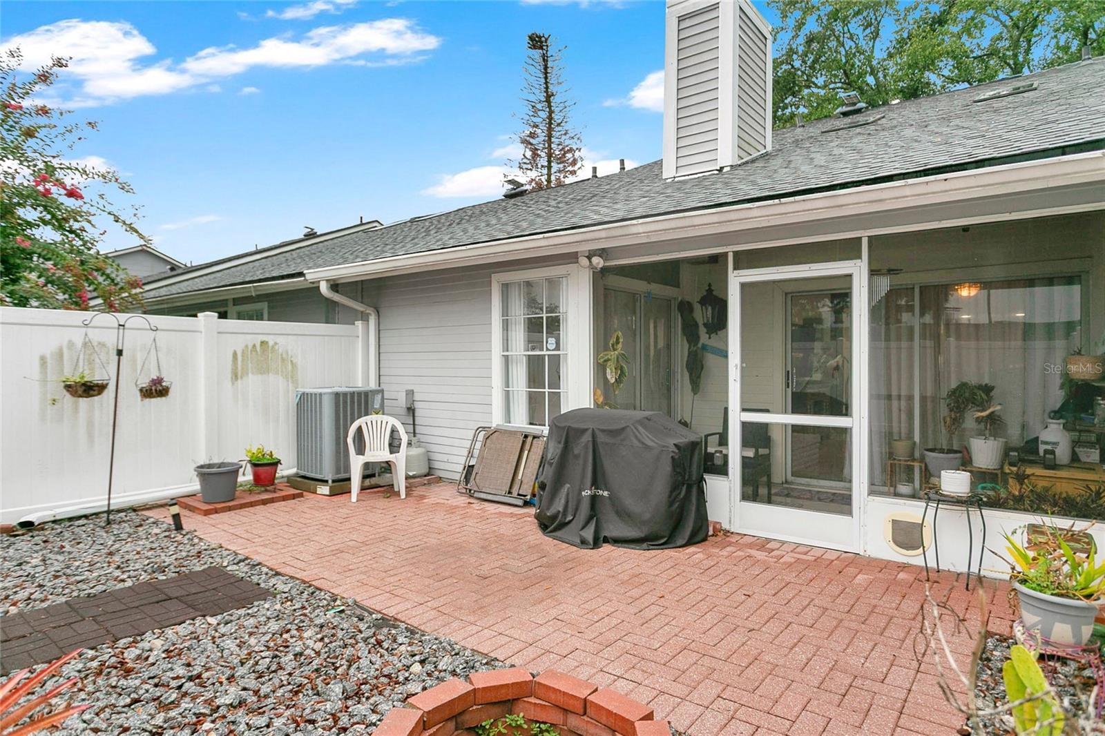 SOUTHERN VILLAS - Residential