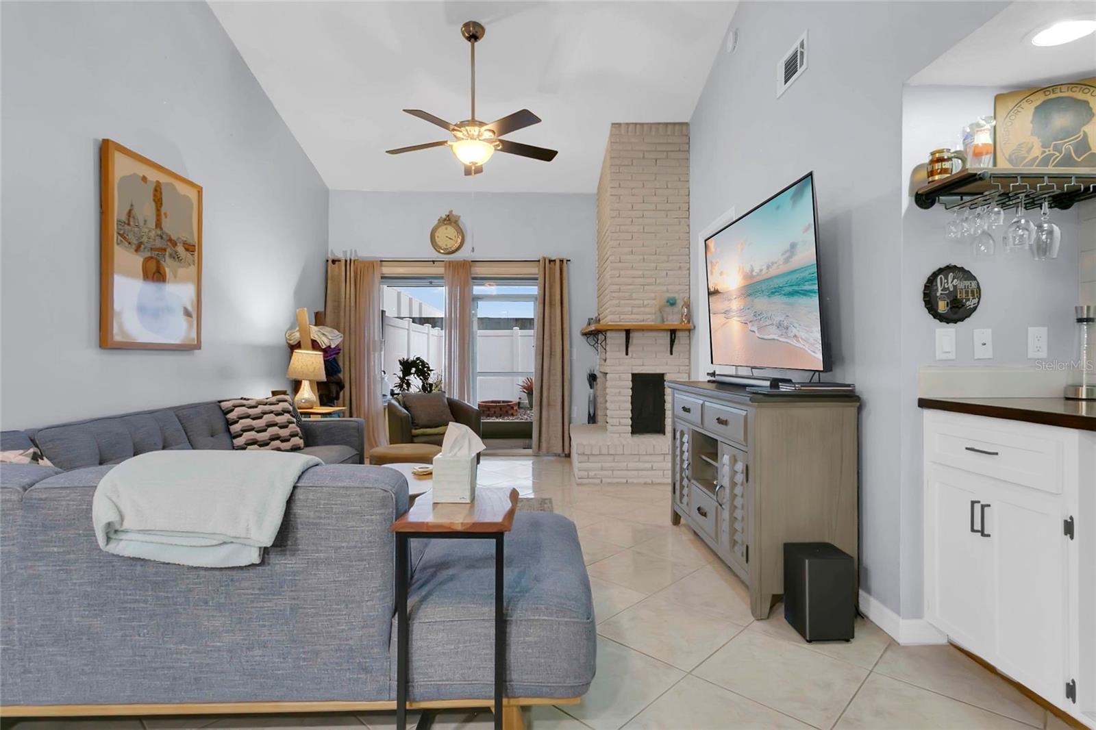 SOUTHERN VILLAS - Residential