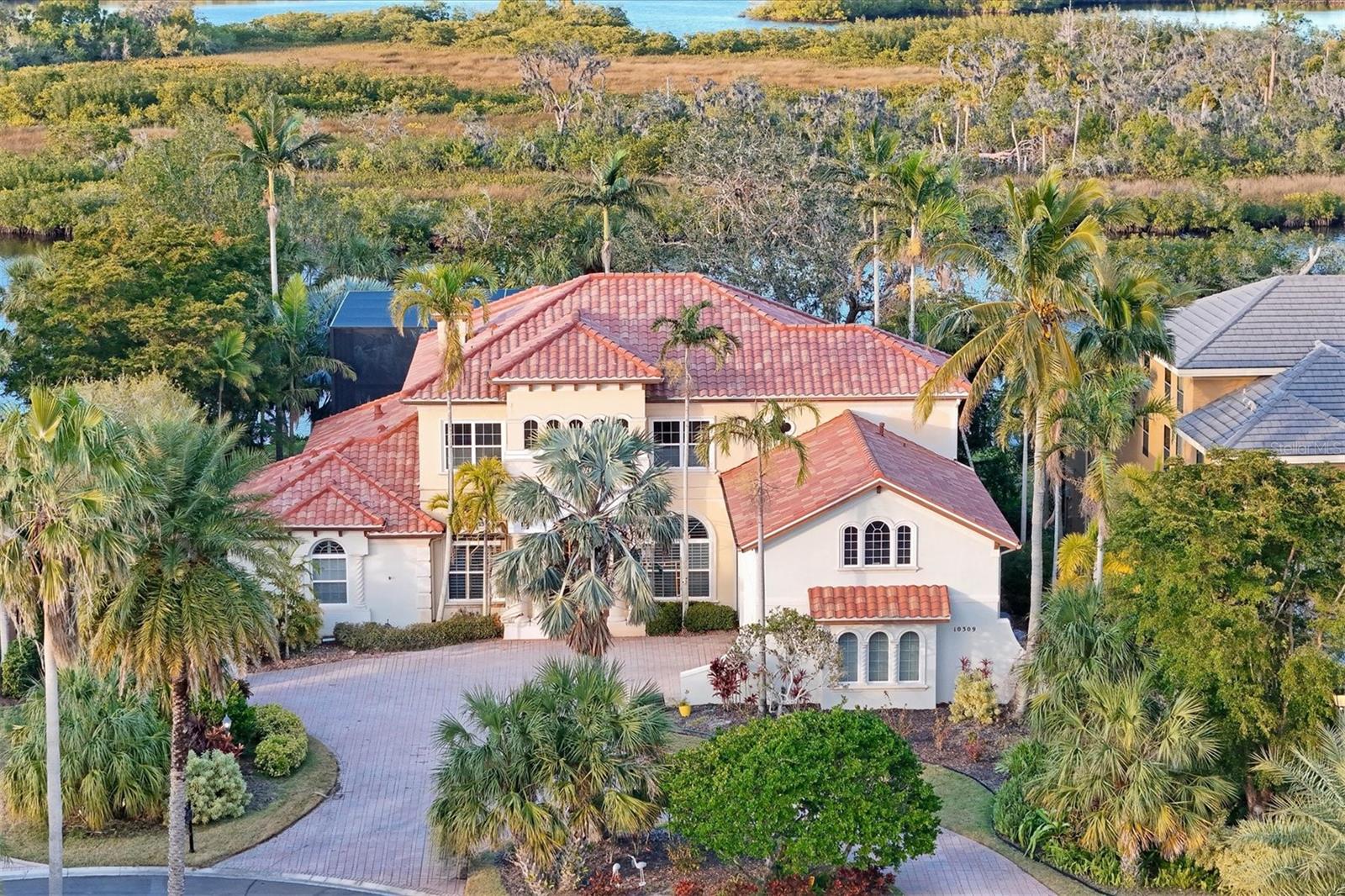 WATERLEFE GOLF & RIVER CLUB - Residential