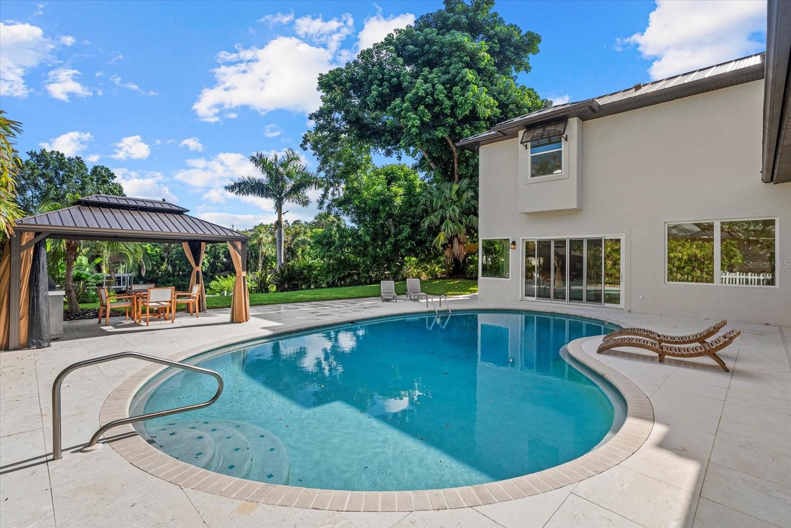CORAL COVE - Residential