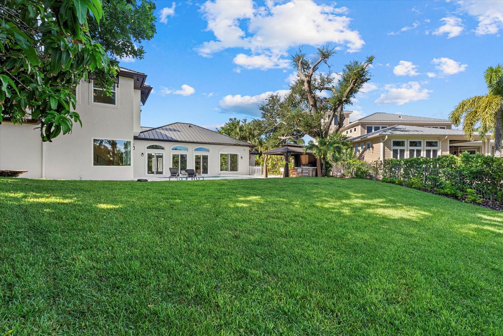 CORAL COVE - Residential