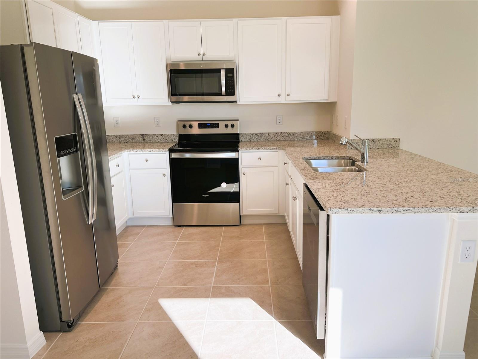 ASTONIA-PHASE 2 & 3 - Residential Lease