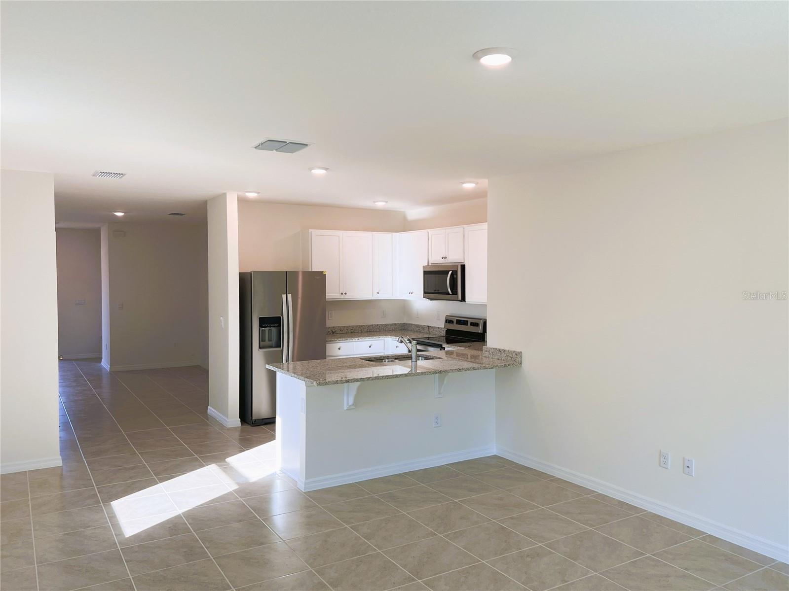 ASTONIA-PHASE 2 & 3 - Residential Lease