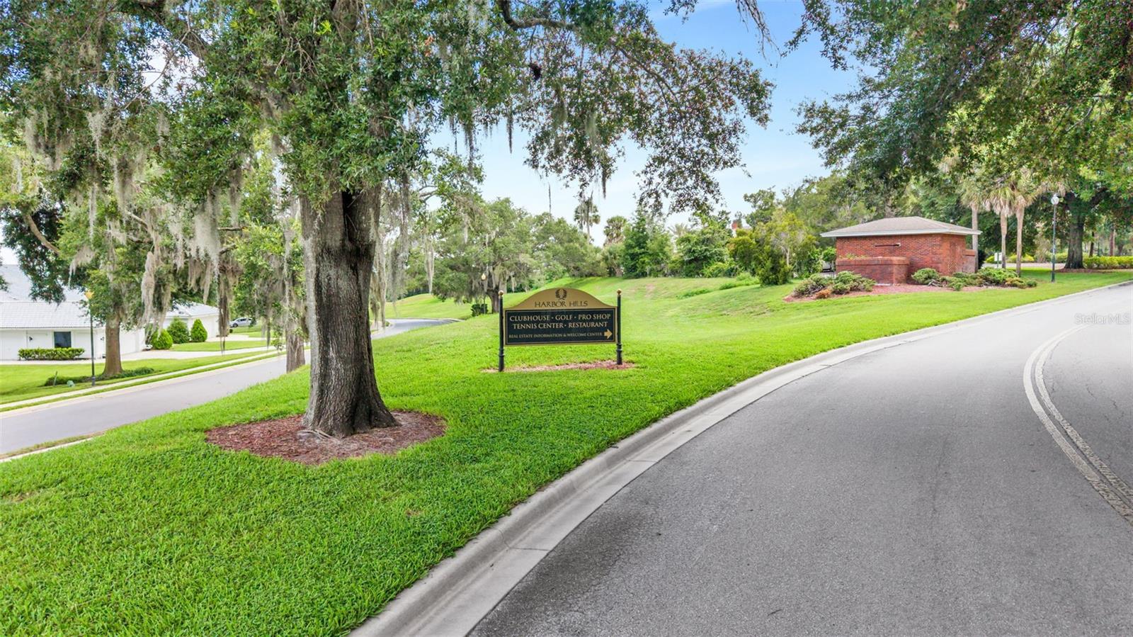 HARBOR HILLS UNIT 01 - Residential