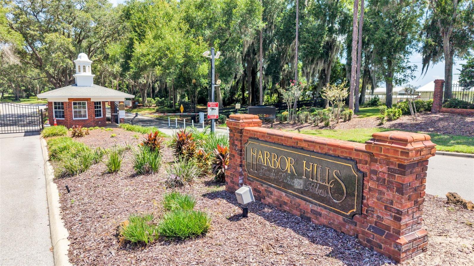 HARBOR HILLS UNIT 01 - Residential