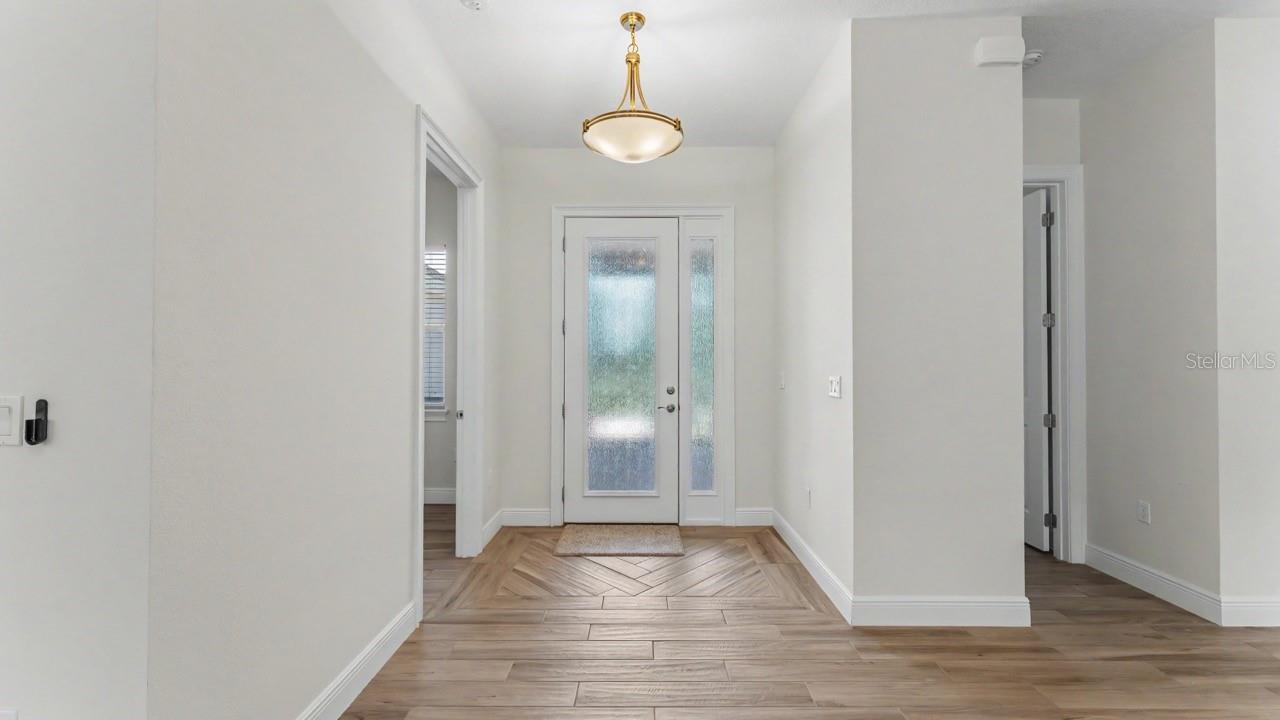 HARBOR HILLS UNIT 01 - Residential
