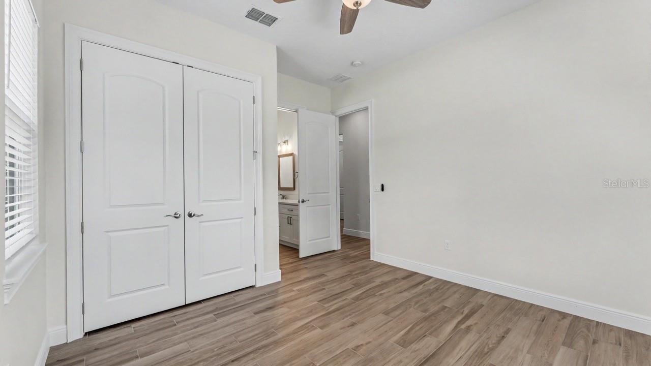 HARBOR HILLS UNIT 01 - Residential