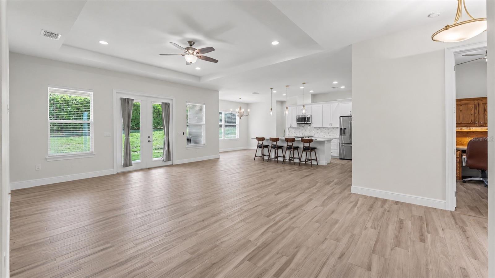 HARBOR HILLS UNIT 01 - Residential