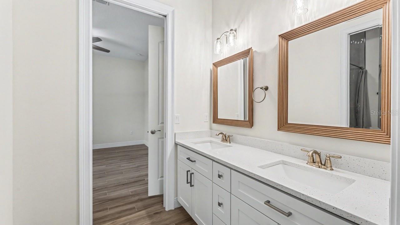 HARBOR HILLS UNIT 01 - Residential