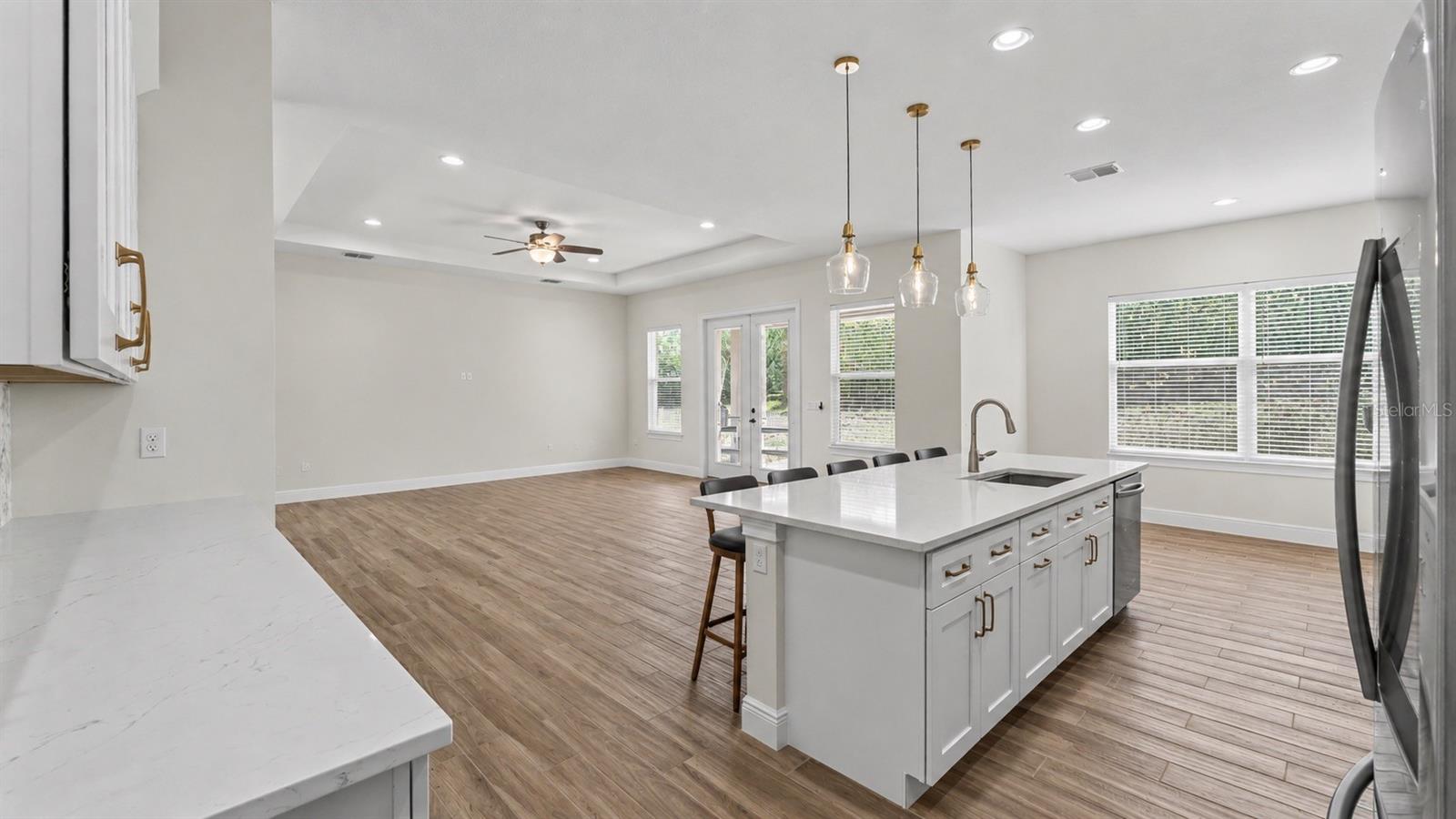 HARBOR HILLS UNIT 01 - Residential