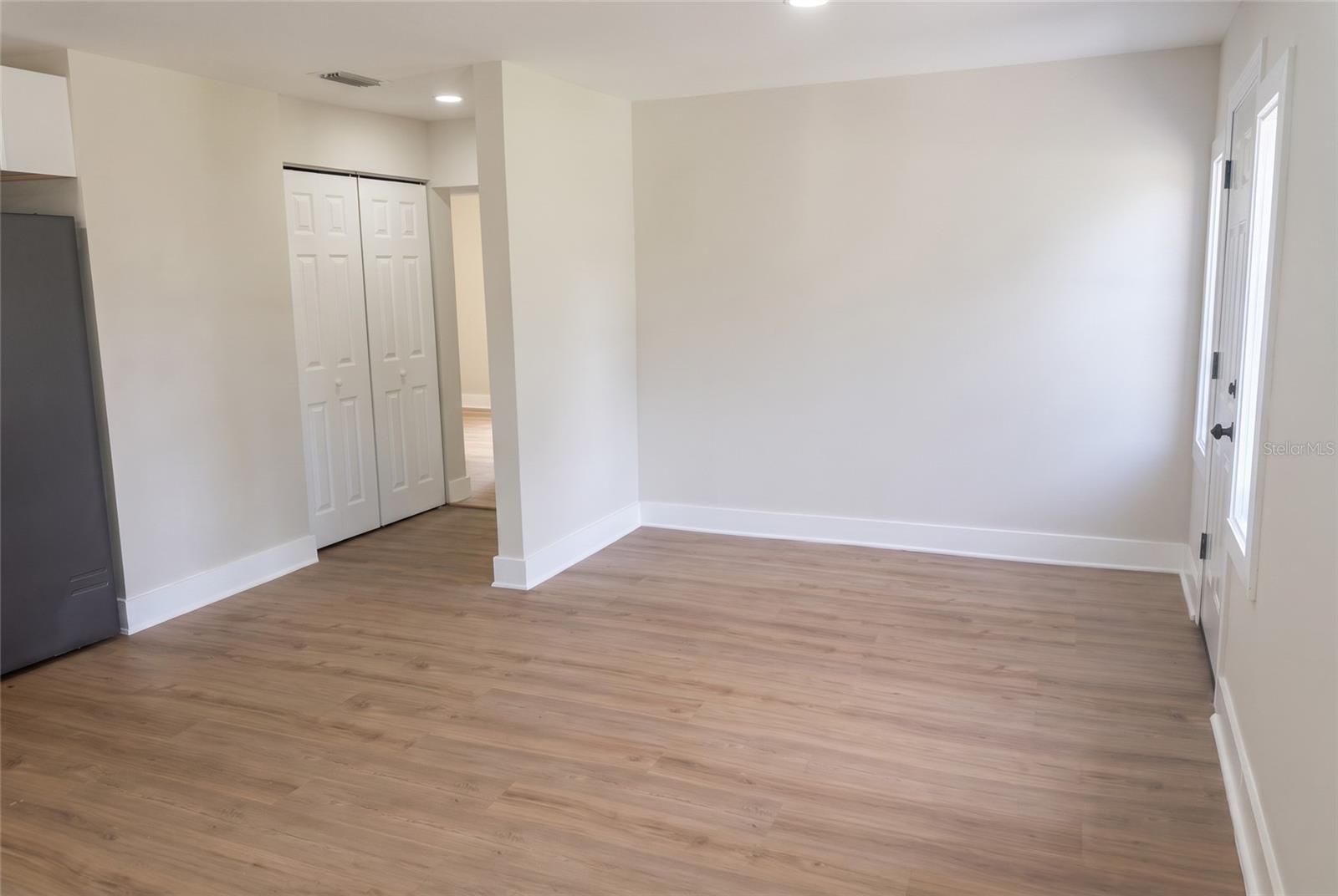 CLERMONT LINCOLN HEIGHTS SCHOOL - Residential Lease