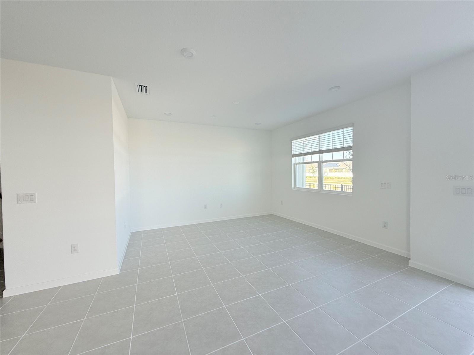 GARDENIA RESERVE - Residential Lease