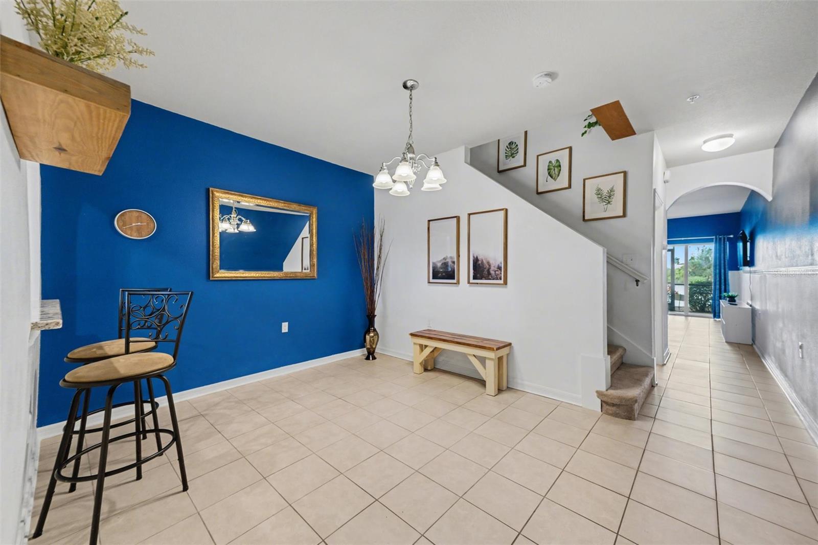 LAKESIDE VILLAGE TOWNHOME - Residential