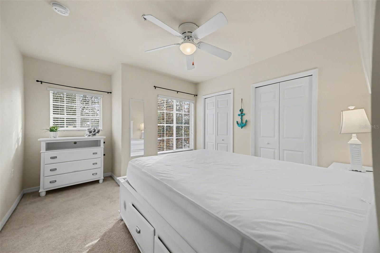 LAKESIDE VILLAGE TOWNHOME - Residential