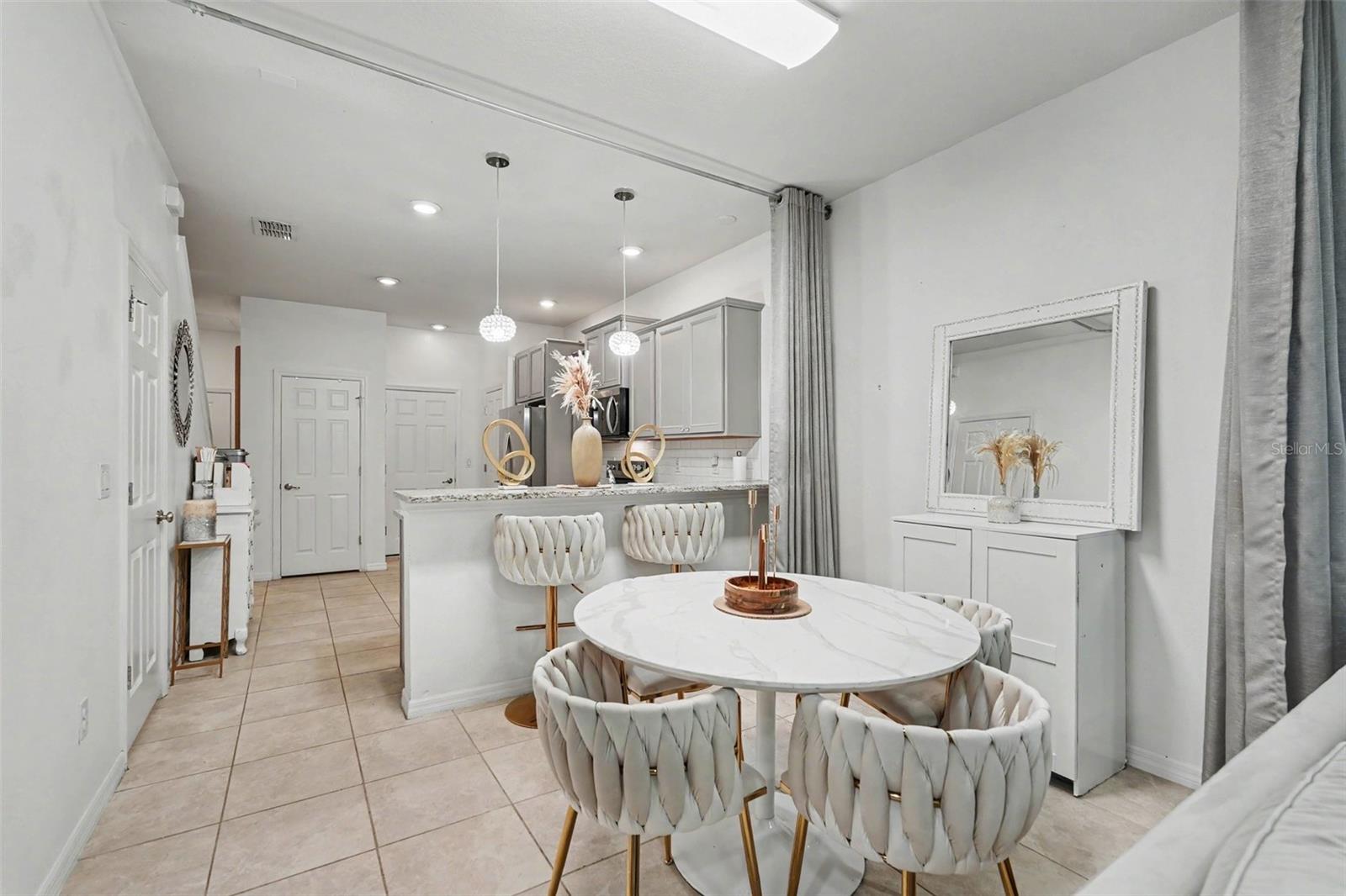 REGO PALMS - Residential