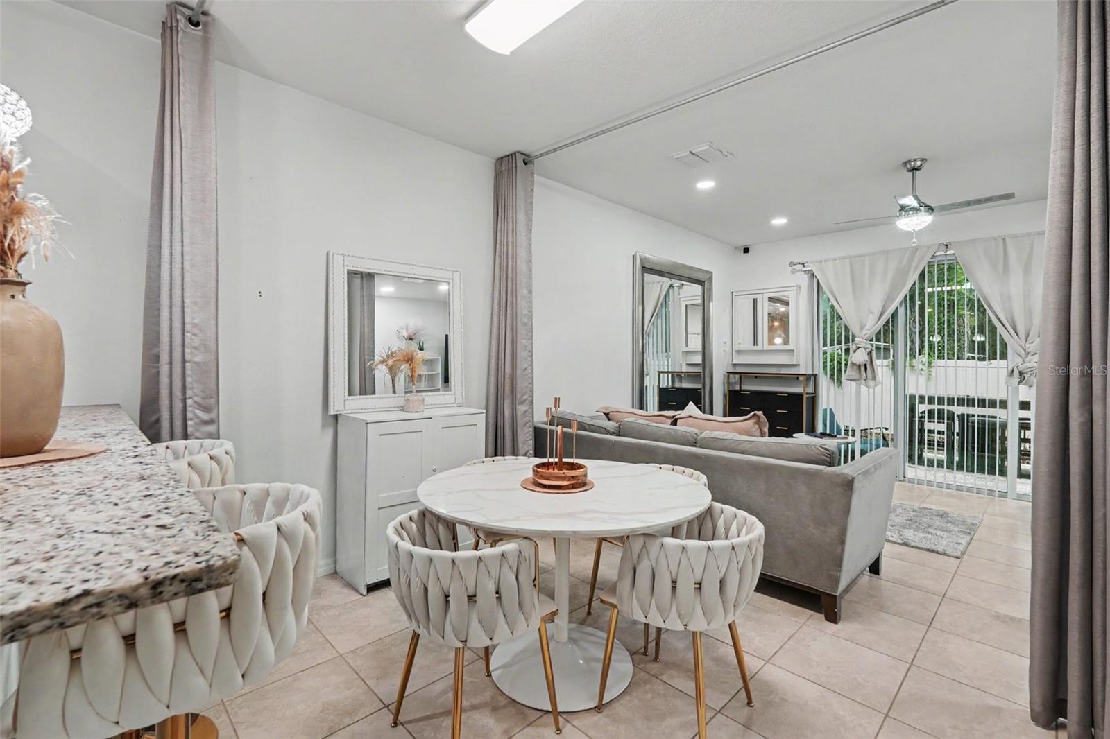 REGO PALMS - Residential