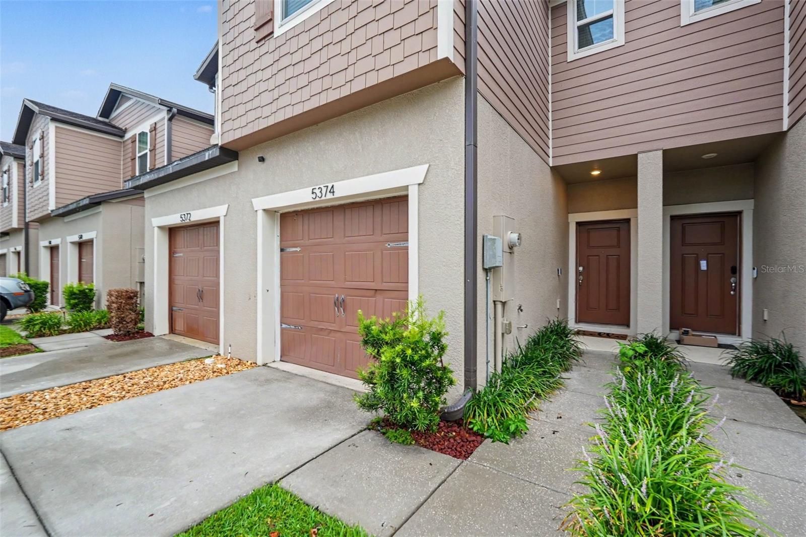 REGO PALMS - Residential