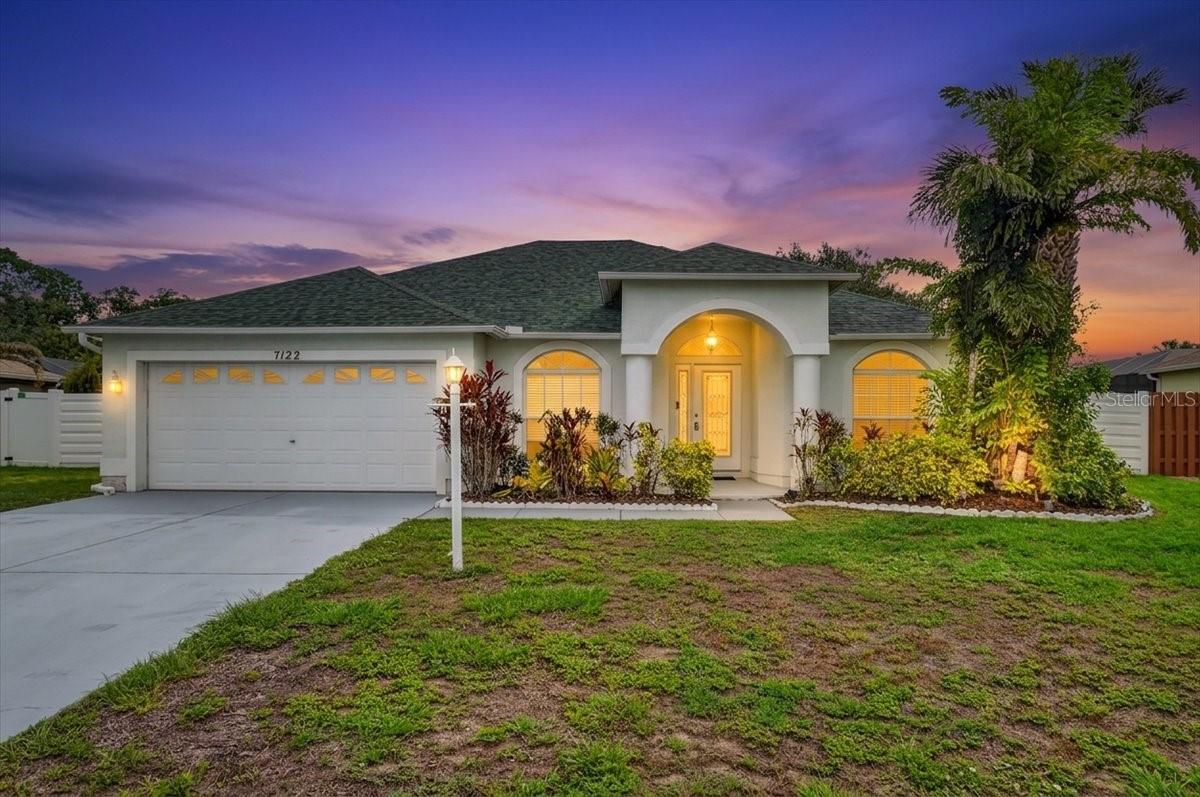 Rarely available 4 Bedroom Pool Home with premium lot, in the back of very desirable Regency Oaks Subdivision which is a Deed Restricted Community. No CDD's and very low HOA's.
Open Floor Plan with Large Living Room Area off of Kitchen which has ample Cabinets for storage. House backs up to a Reserve, with a Fenced Back Yard. Woods, and Wildlife are your views, very private. Enclosed Pool has a large covered deck area for entertaining around the pool. House has a Sprinkler System for Irrigation of the Yard, New high quality roof installed (Dec 2024) by Westfall Roofing. New high efficiency AC installed (Nov 2023) with 10yr warranty parts & labor. Home has Tile Flooring in Kitchen, Dining Room and Baths, Bedrooms and Living Room have Carpet. Regency Oaks offers an established neighborhood setting while placing you close to the growing conveniences of north Manatee County. Enjoy easy access to US 301 and I-75 and to nearby shopping, dining, schools, parks, and golf courses, Ellenton Premium Outlets, and the continued growth coming to the Parrish and Moccasin Wallow corridor including new Hospital being built within 1 mile. Bradenton, Lakewood Ranch, Sarasota, St. Petersburg and Tampa, are all within short commute. Don't Miss Out, they Don't last Long in this Neighborhood.