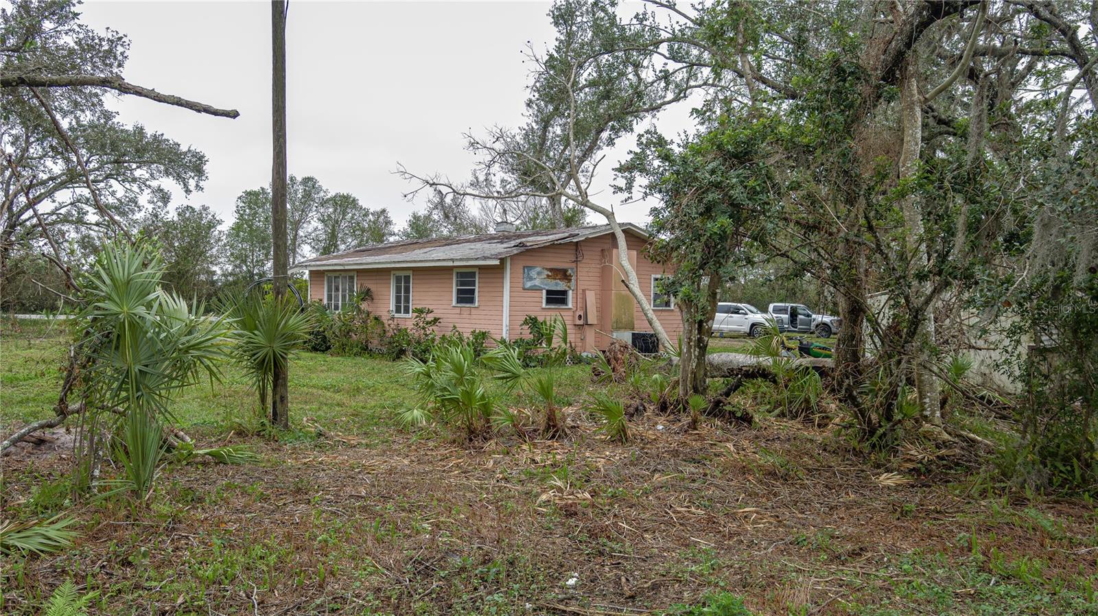 MYAKKA CITY - Commercial Sale