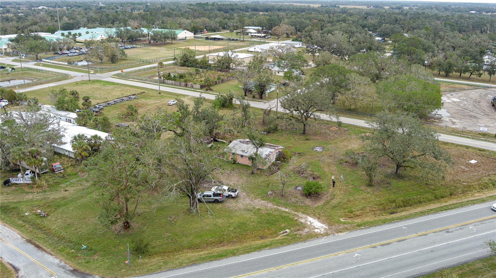 MYAKKA CITY - Commercial Sale
