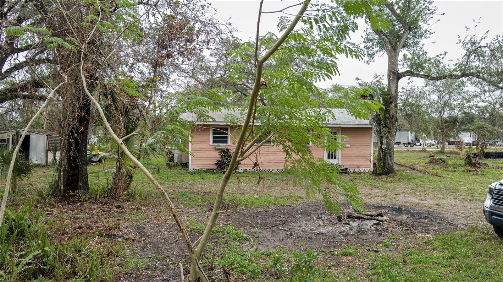 MYAKKA CITY - Commercial Sale