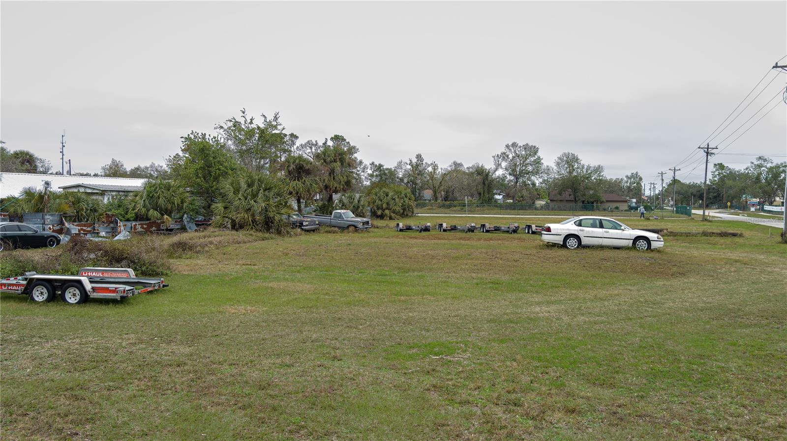 MYAKKA CITY - Commercial Sale