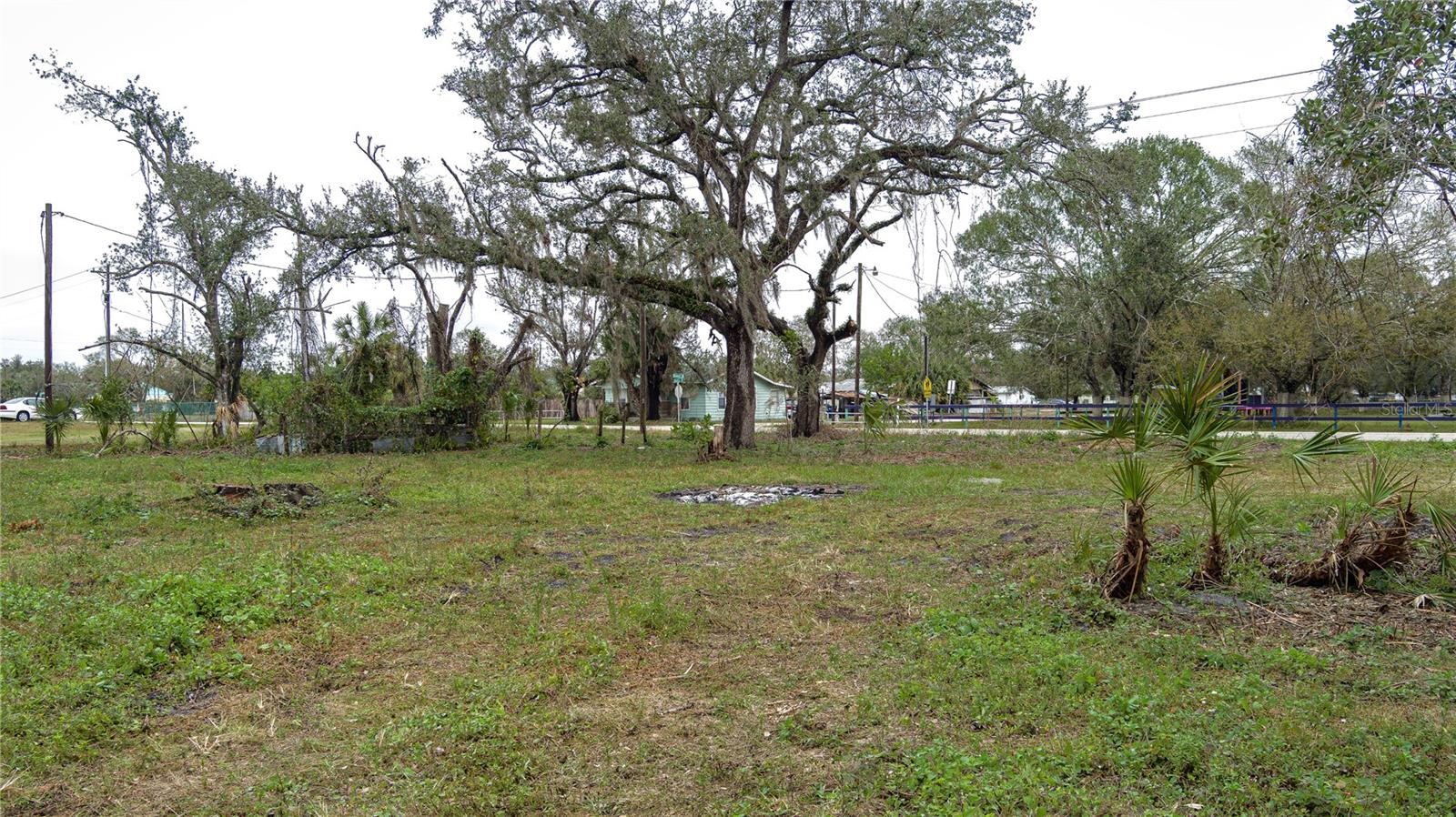 MYAKKA CITY - Commercial Sale