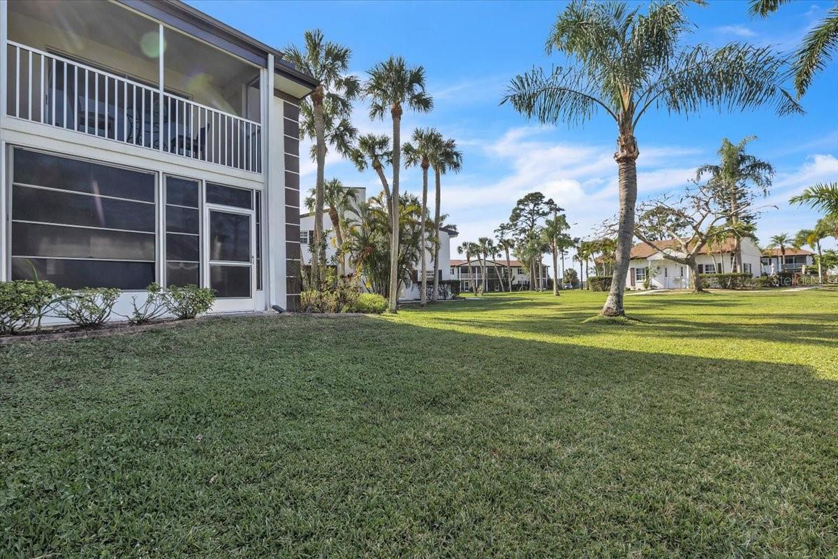 FOXMOOR CONDO - Residential