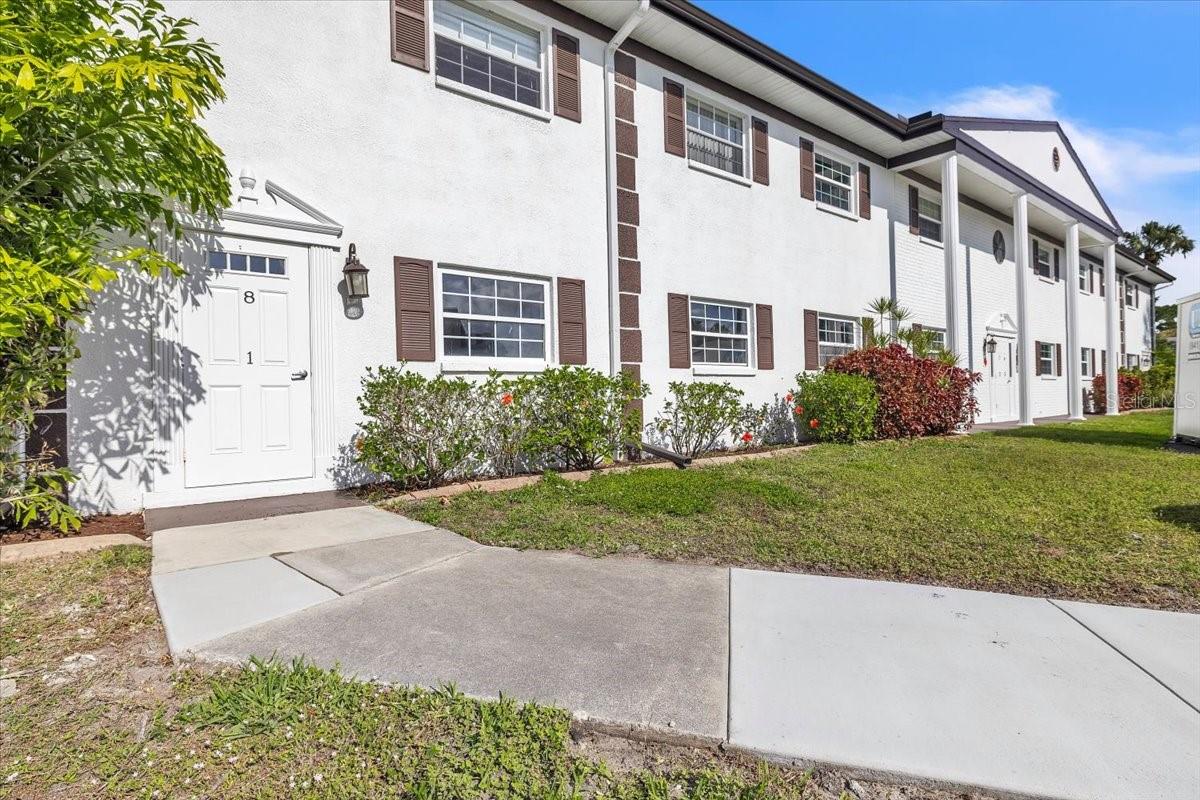 FOXMOOR CONDO - Residential