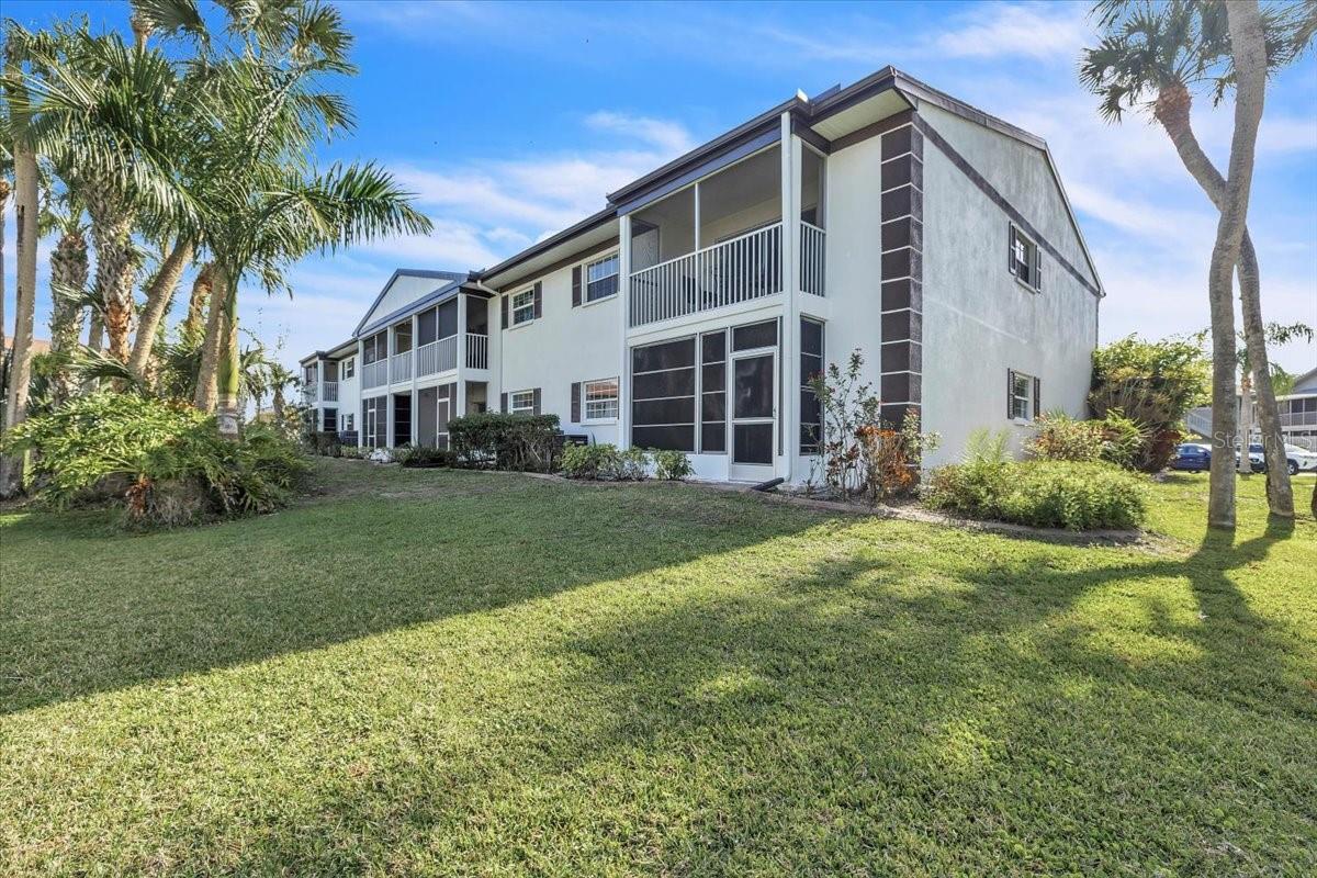FOXMOOR CONDO - Residential