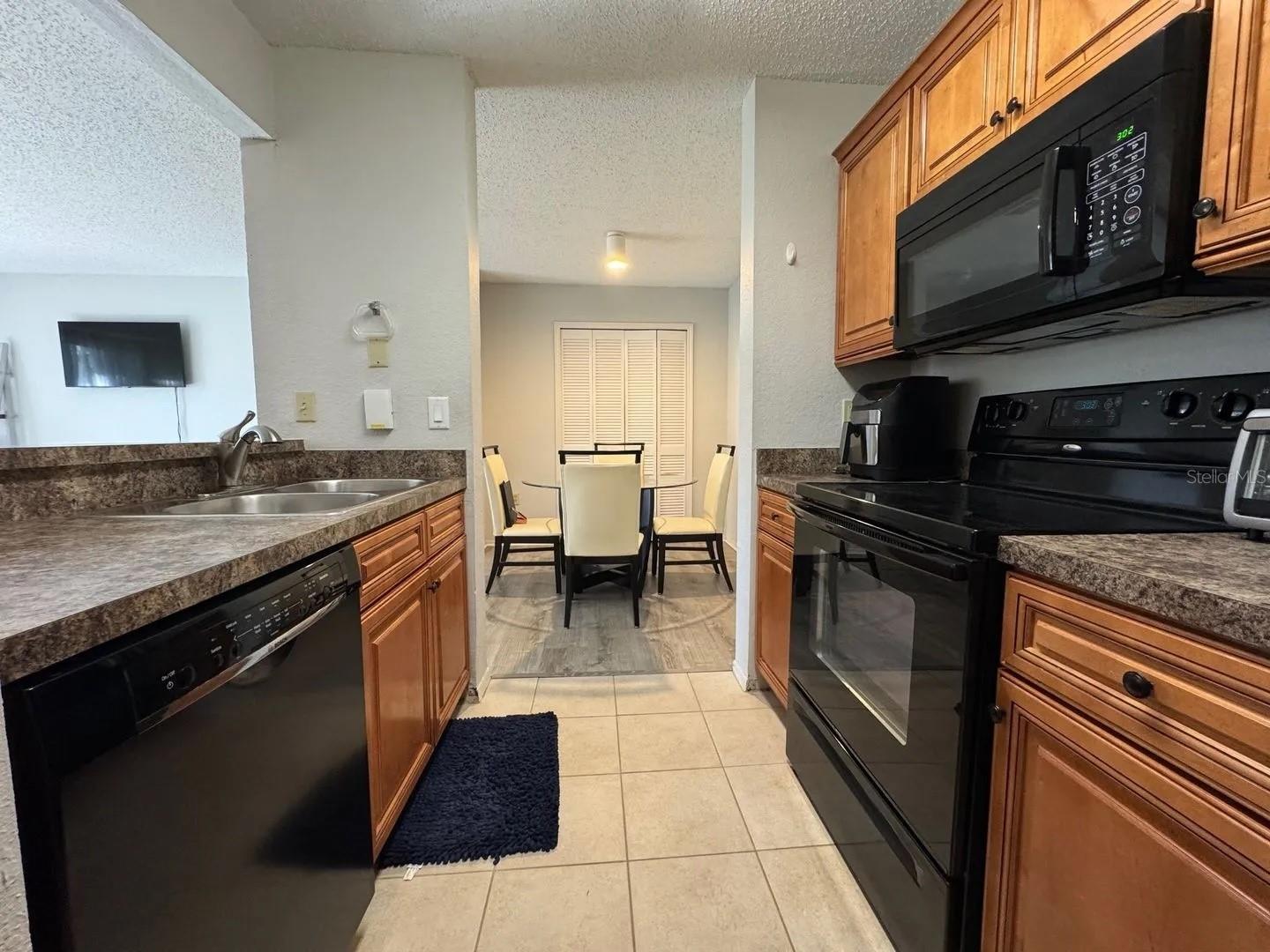 WINDSOR PARK AT GAINESVIL - Residential Lease