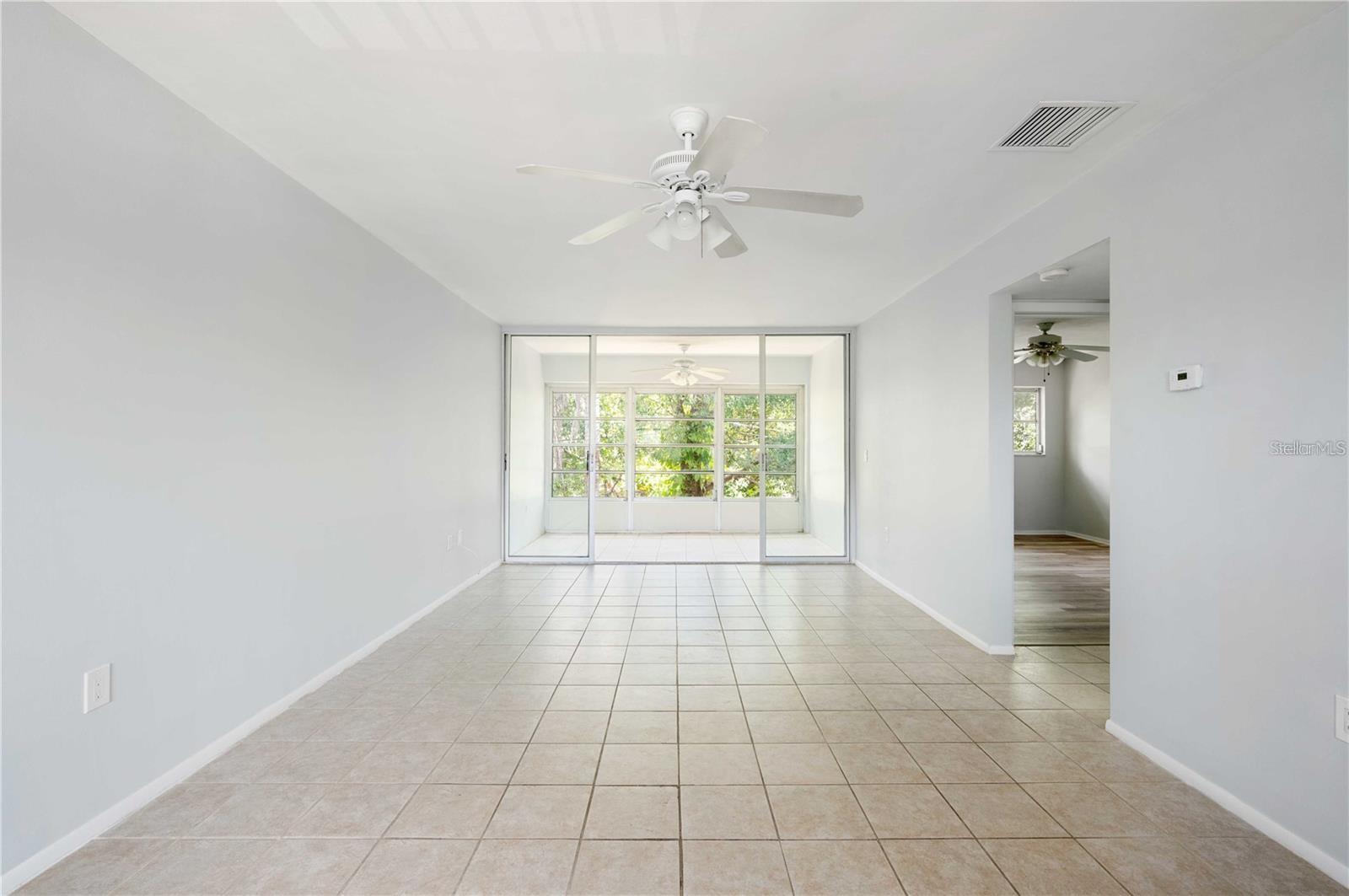 IMPERIAL COURT APT - Residential Lease