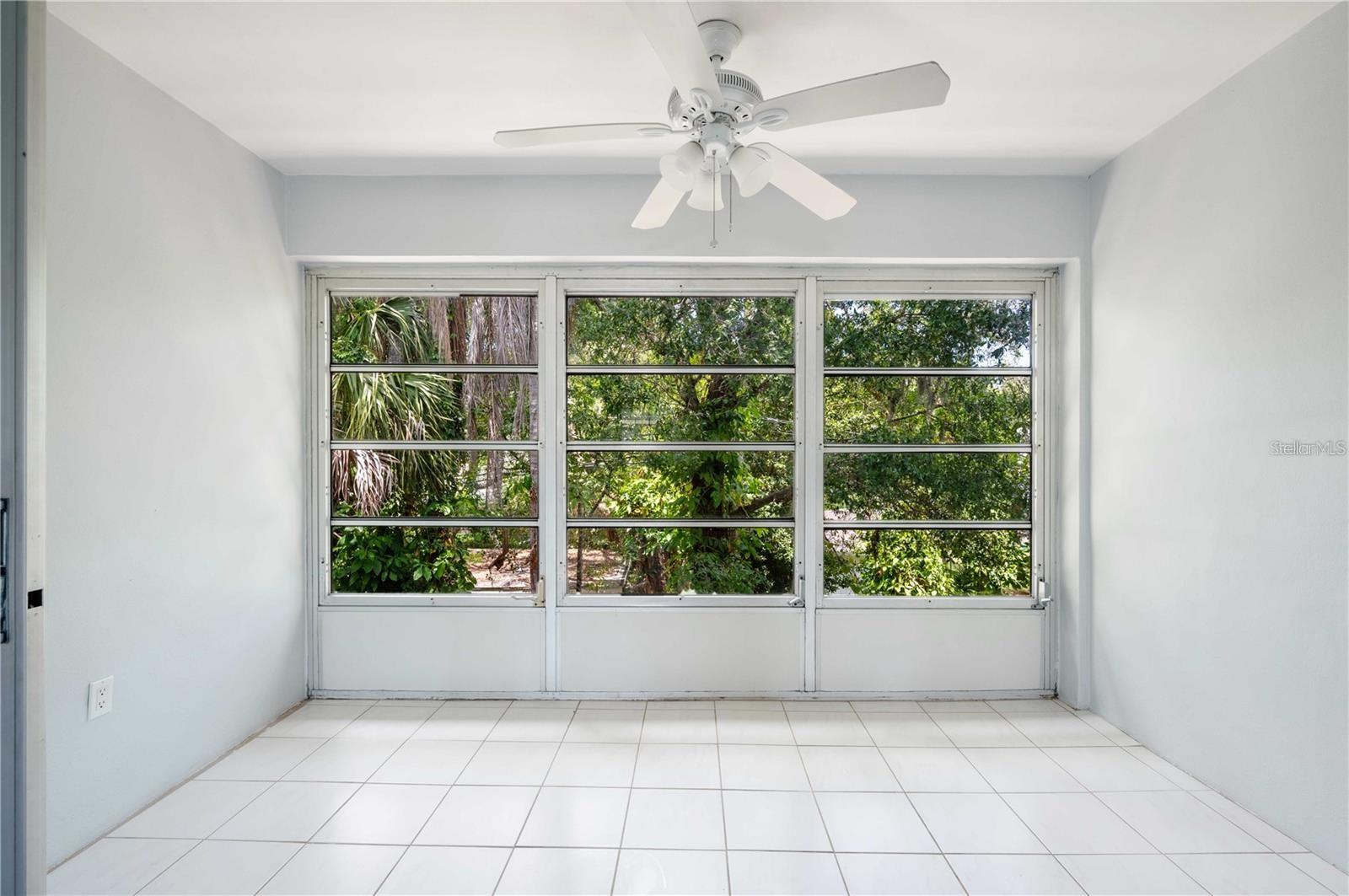 IMPERIAL COURT APT - Residential Lease