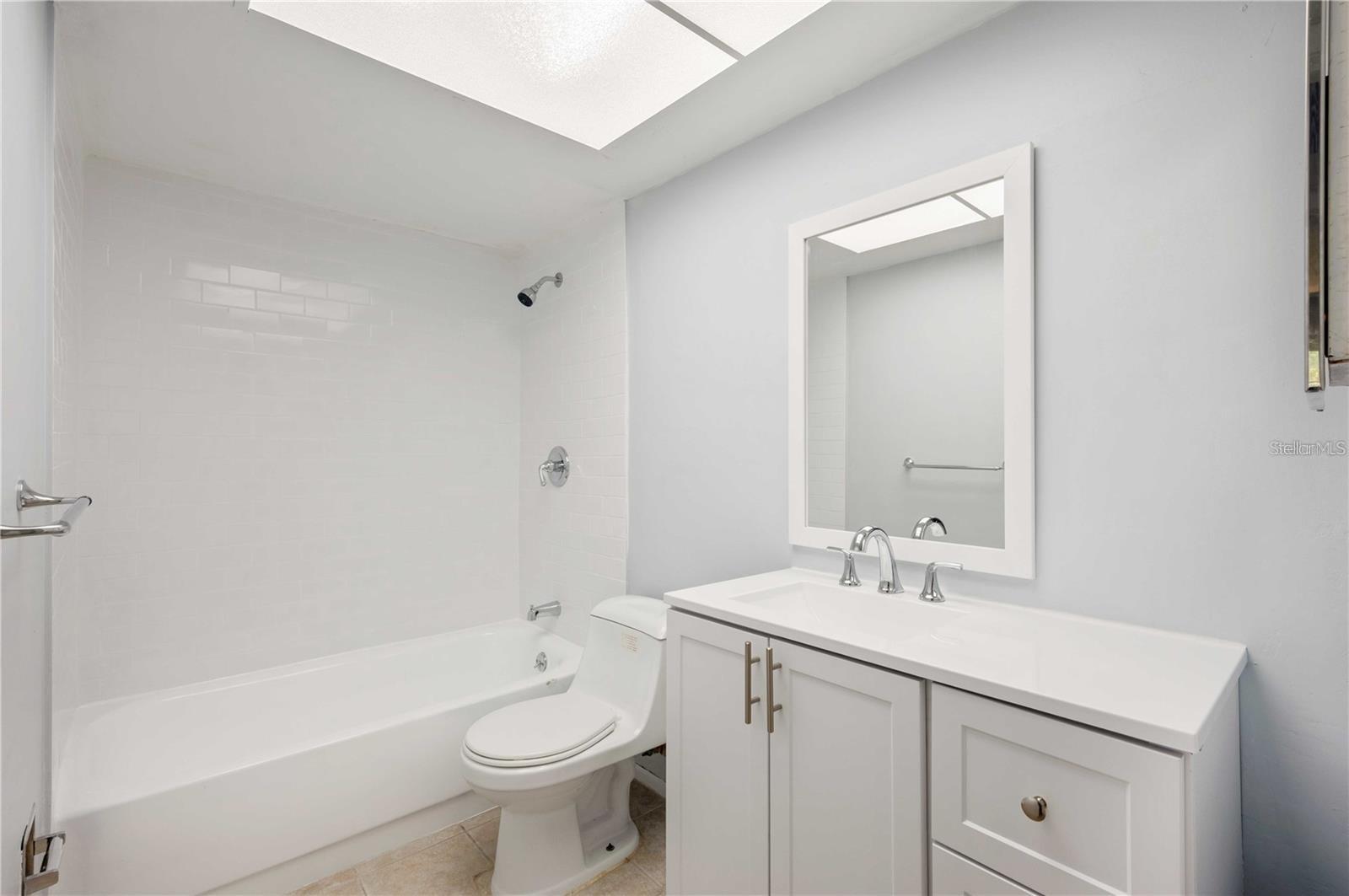 IMPERIAL COURT APT - Residential Lease