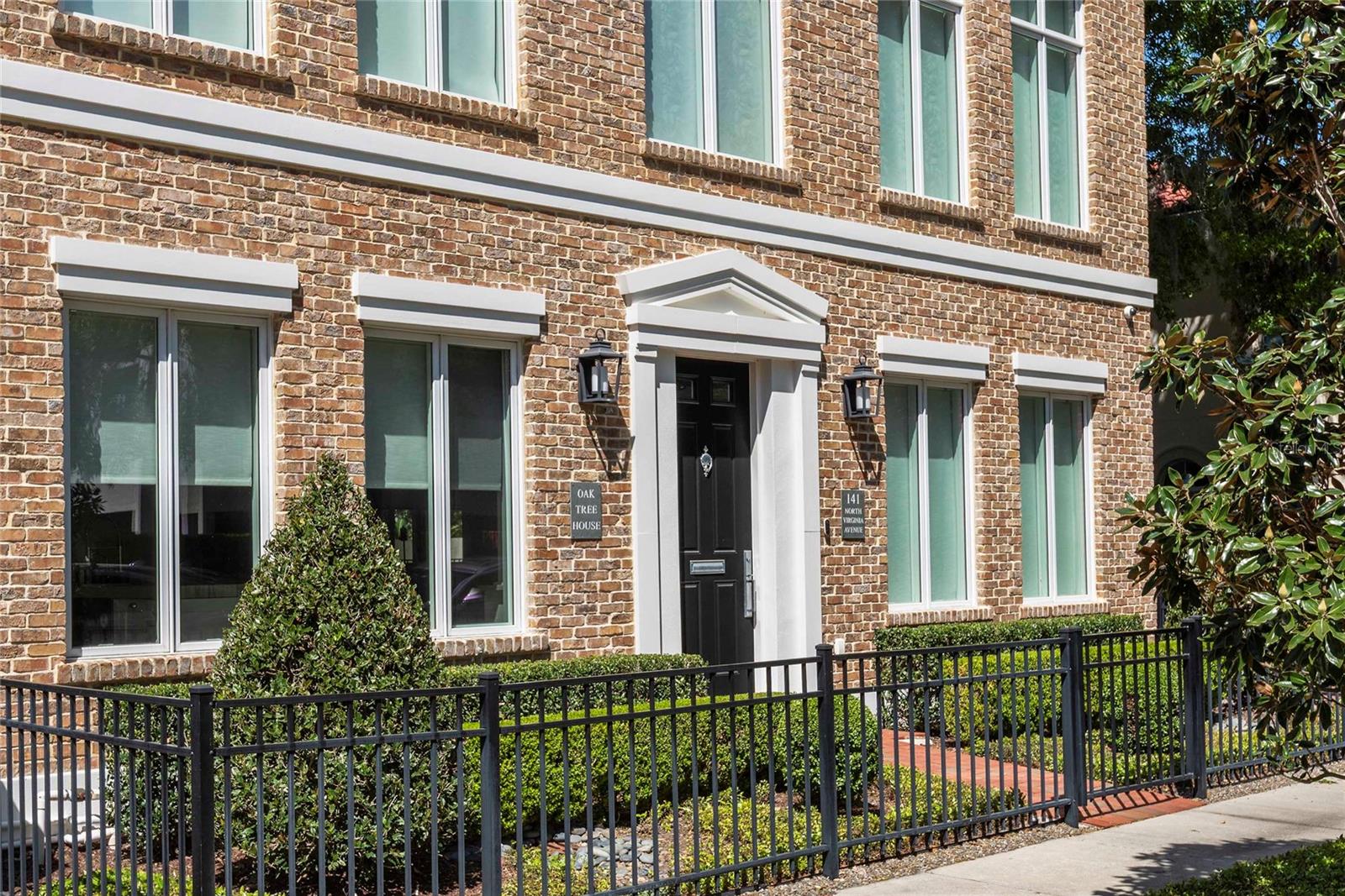 VIRGINIA & MORSE BROWNSTONES - Residential