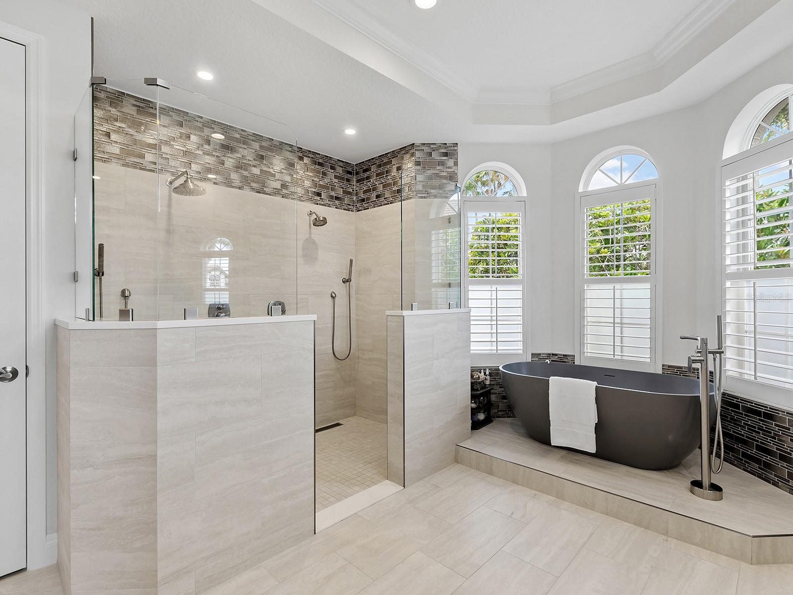 LAKEWOOD RANCH COUNTRY CLUB - Residential