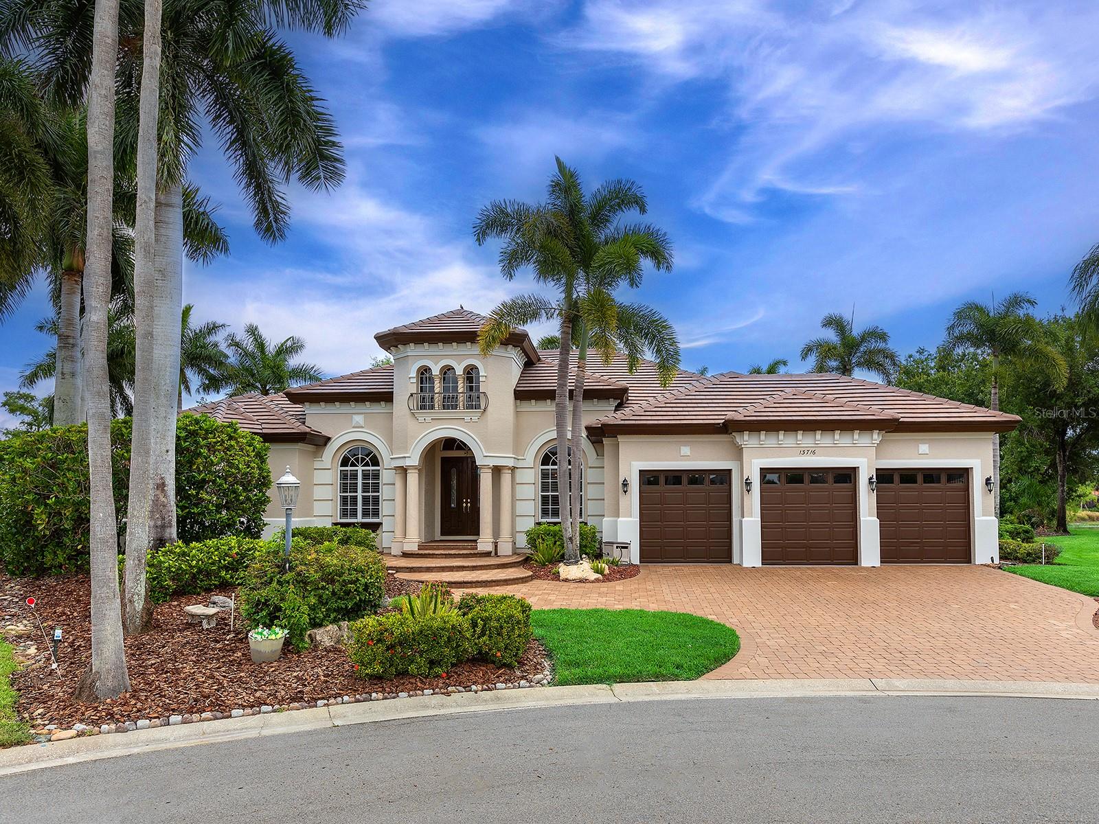 LAKEWOOD RANCH COUNTRY CLUB - Residential