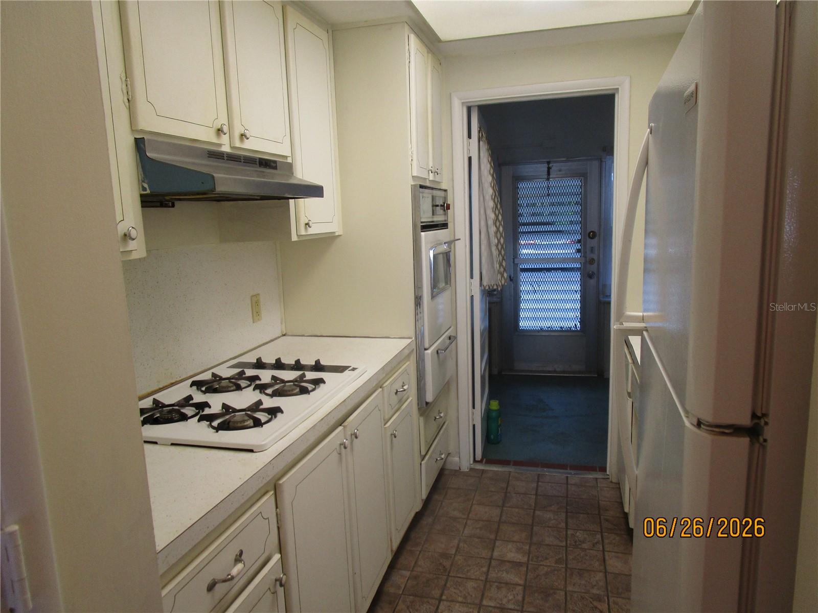 TOWN APTS CONDO - Residential
