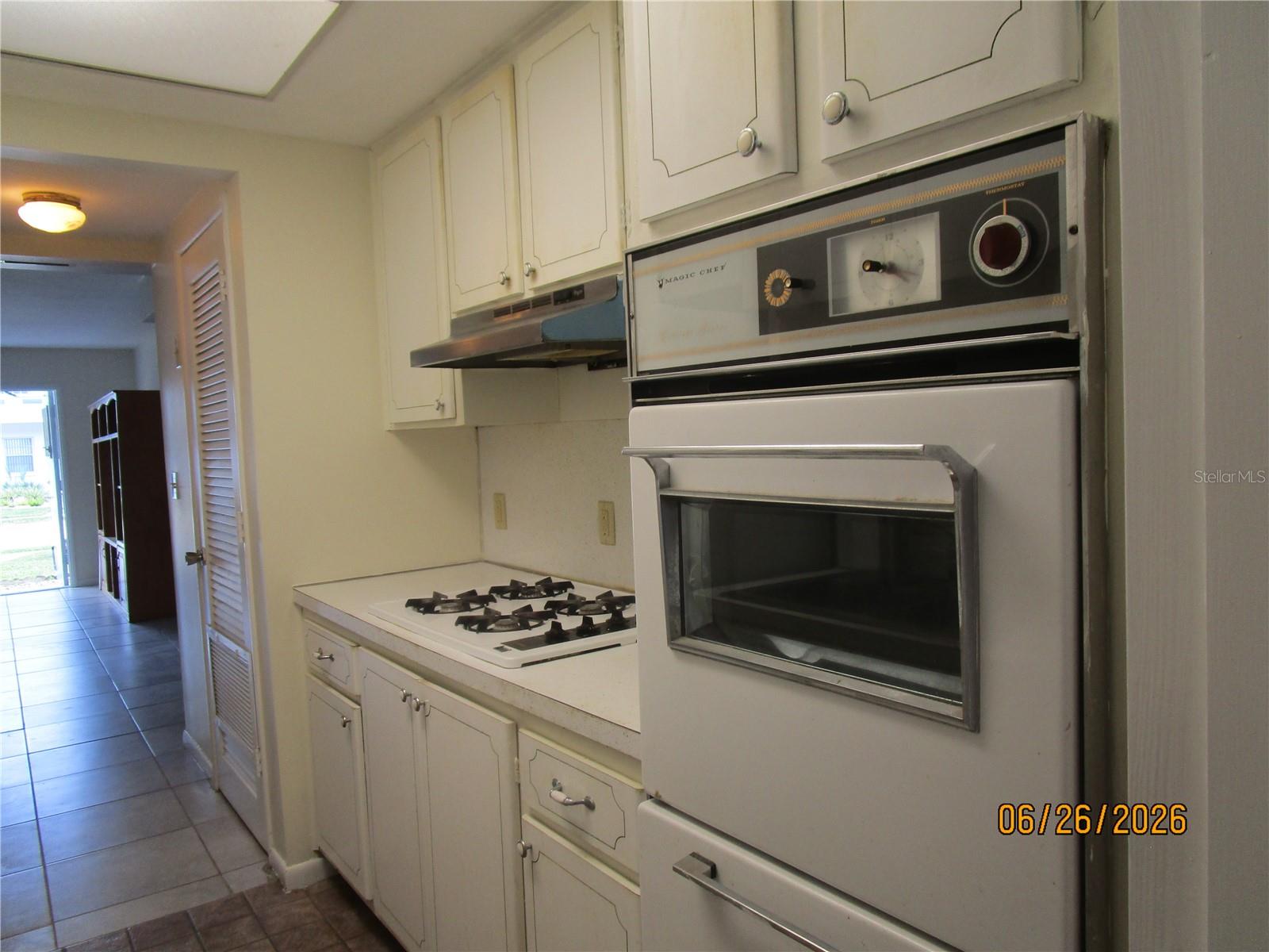 TOWN APTS CONDO - Residential