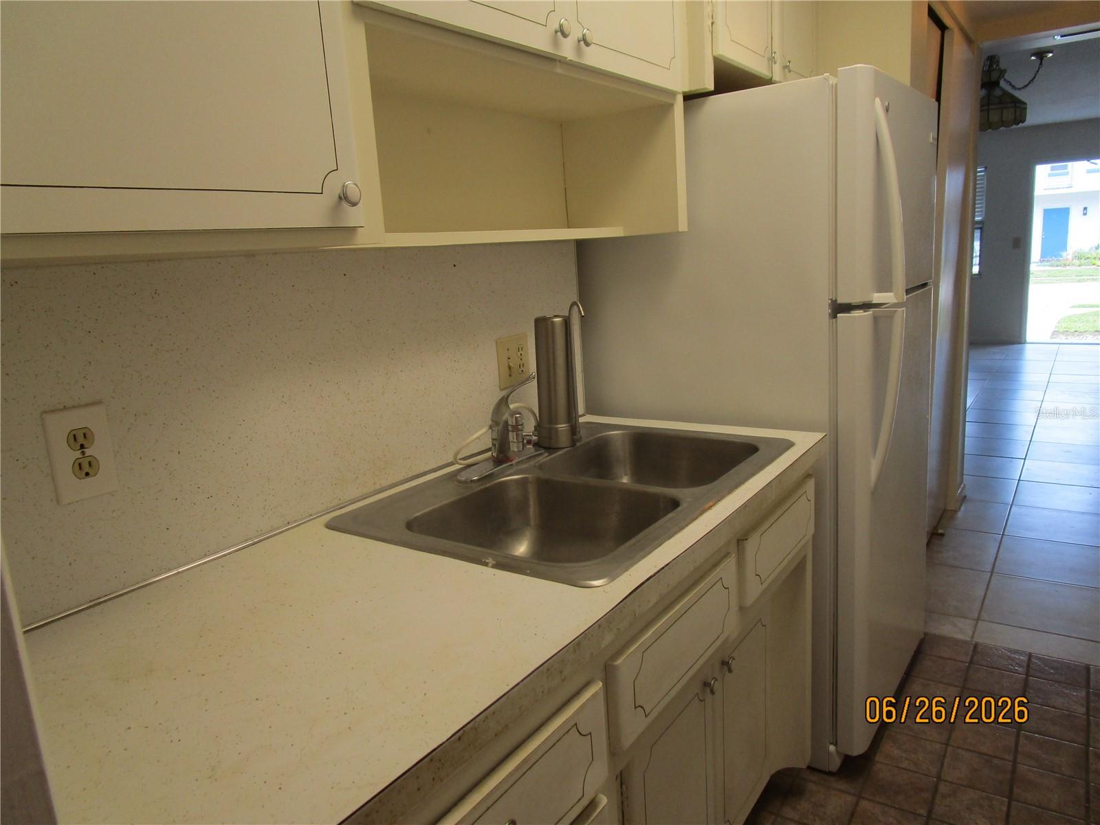 TOWN APTS CONDO - Residential
